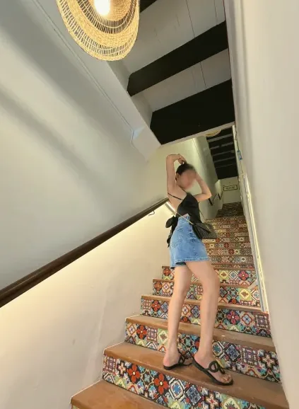 Alexandra, 30 anni